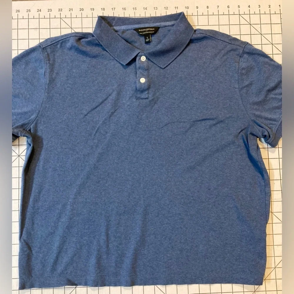 Banana Republic Men’s Size Large‎ Blue Luxe Touch Performance Polo Shirt